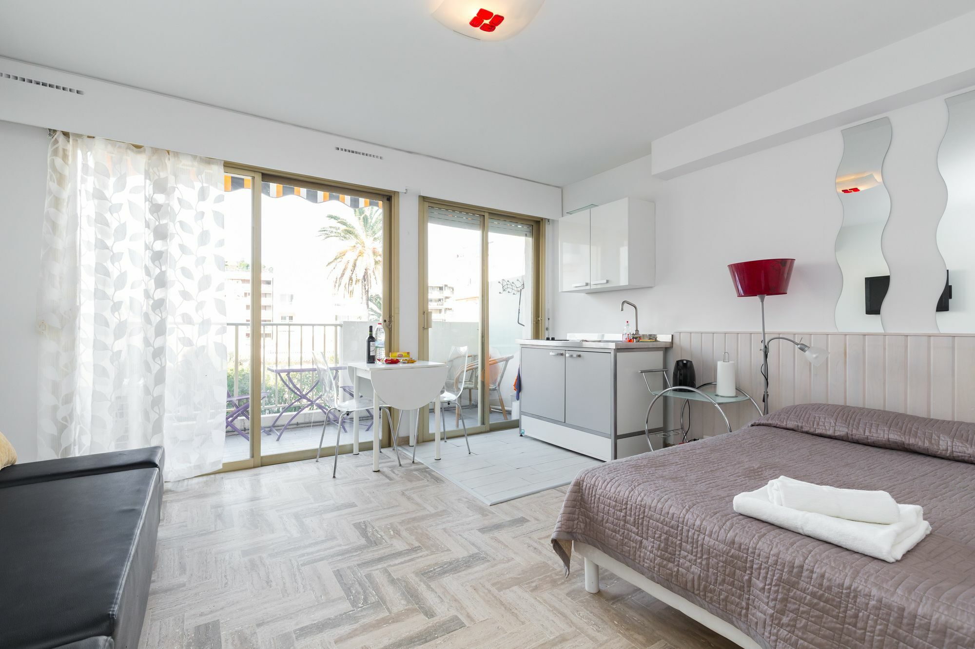 Maubourg Apartment *